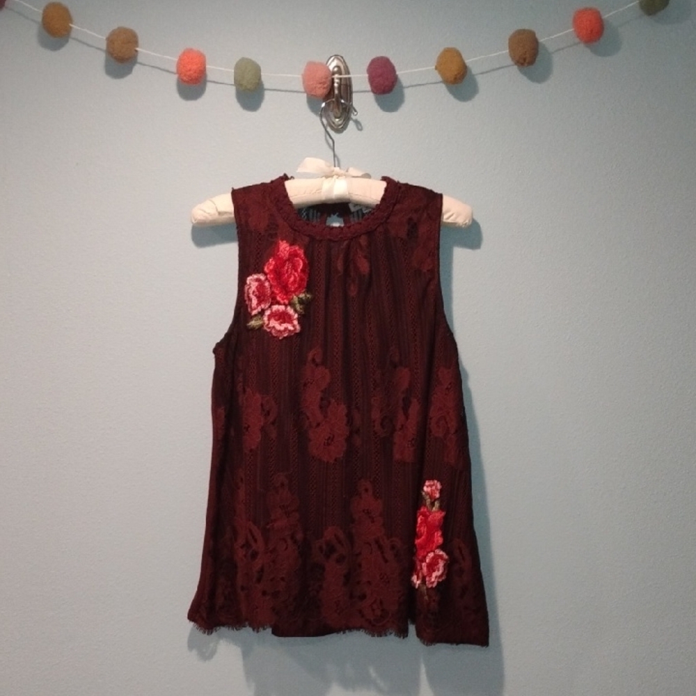 Maroon Lace Sleeveless Blouse with Floral Appliqué